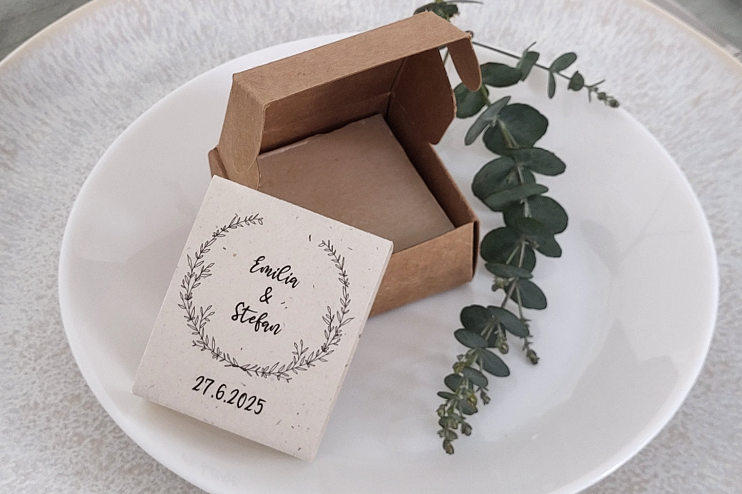 kleines Schächtelchen Geschenk Premium Gastgeschenk personalisierte Hochzeitsseife
